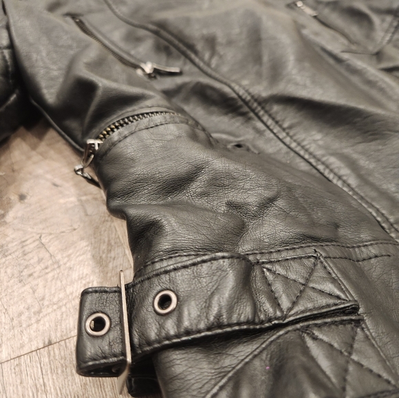 Woman's MAX Jeans Leather coat - Picture 2 of 8